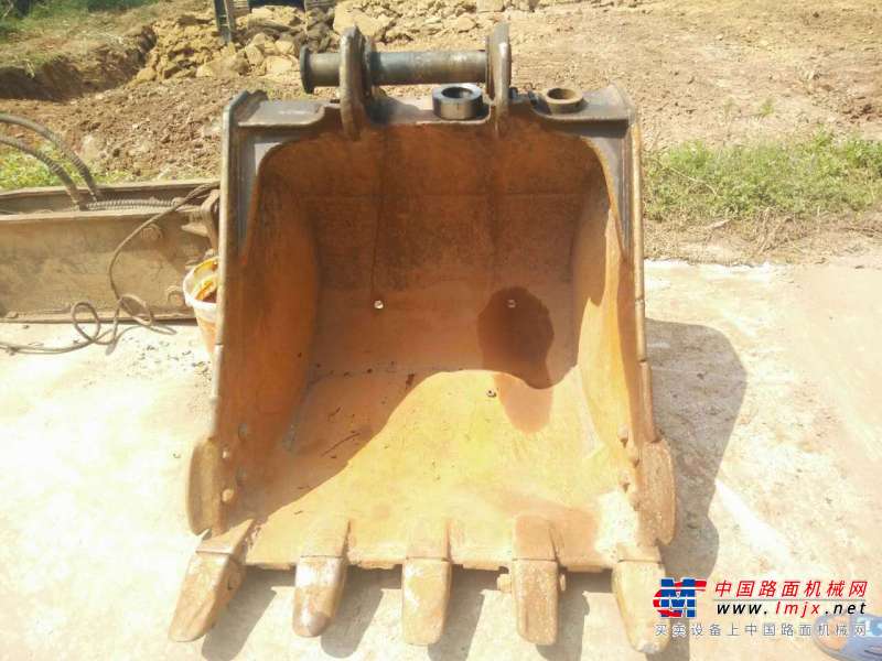 重庆出售转让二手8000小时2012年玉柴YC135挖掘机