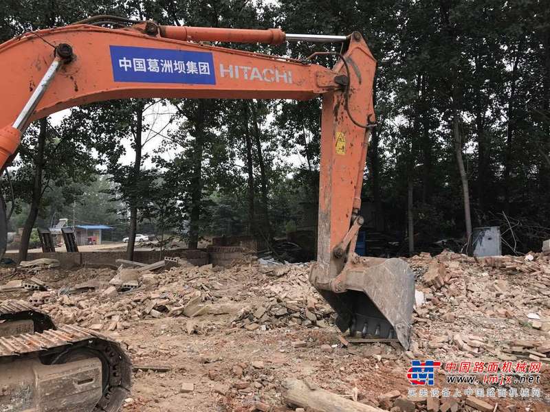 山东出售转让二手4000小时2012年日立ZX200挖掘机