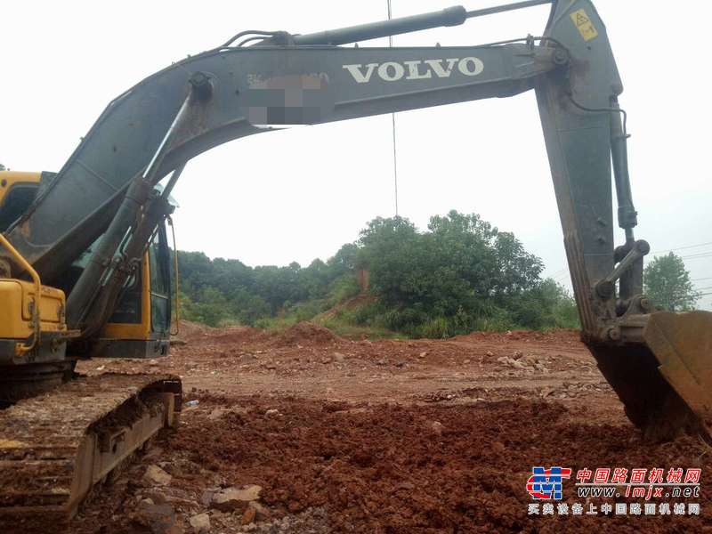 江西出售转让二手8300小时2012年沃尔沃EC210B挖掘机