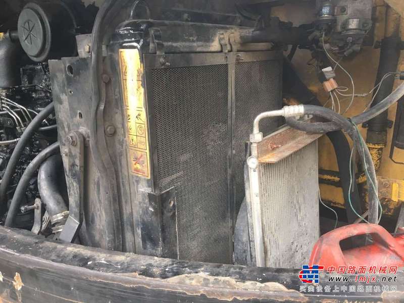重庆出售转让二手7000小时2009年现代R80挖掘机