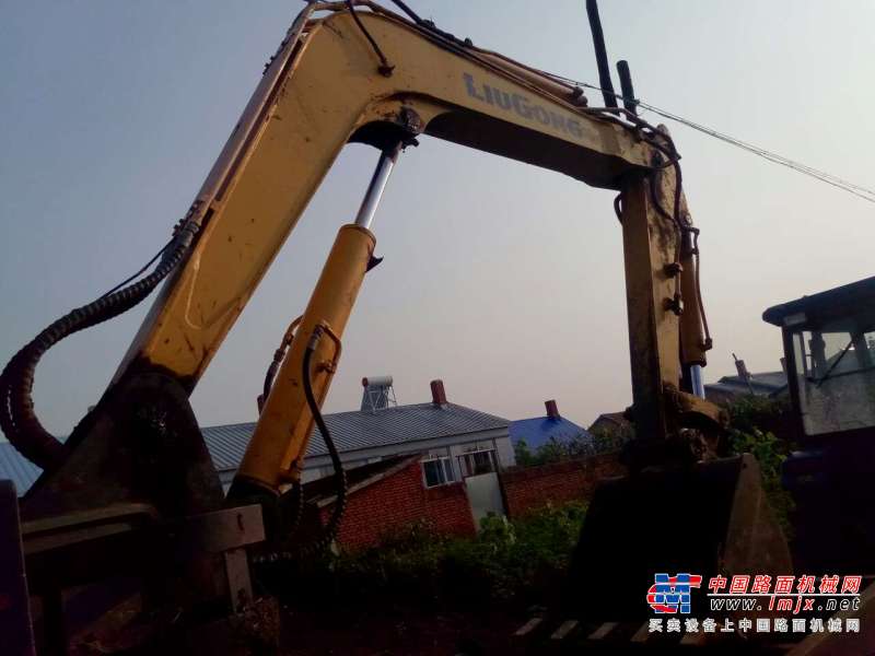 黑龙江出售转让二手5000小时2011年柳工CLG906C挖掘机