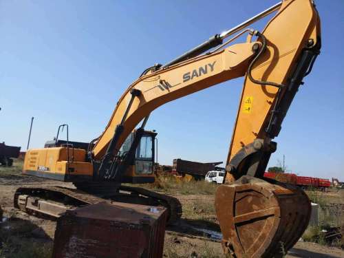 内蒙古出售转让二手8000小时2012年三一重工SY385H挖掘机
