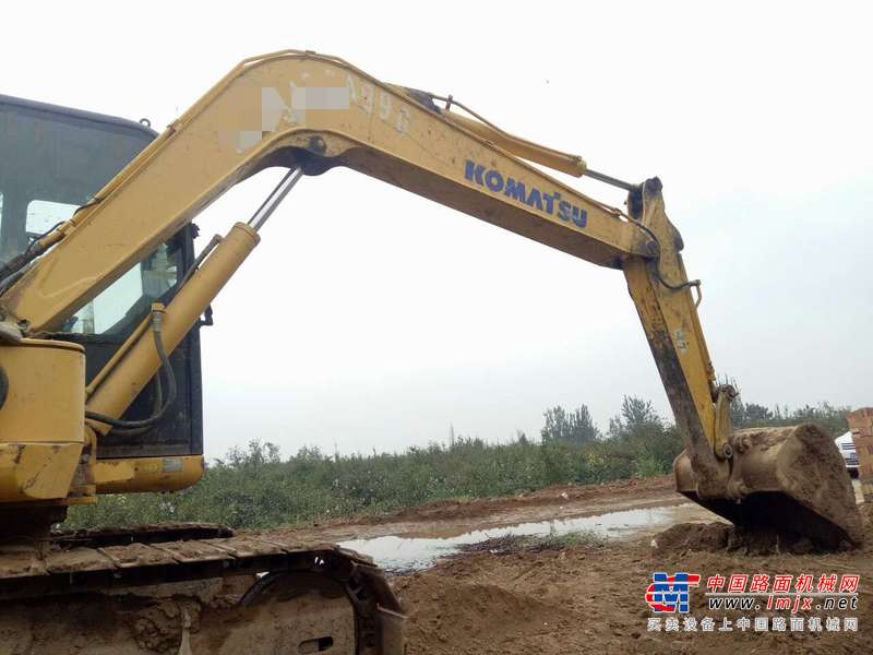 山西出售转让二手5200小时2011年小松PC70挖掘机