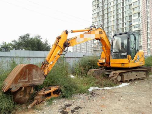 辽宁出售转让二手2000小时2013年龙工LG6075挖掘机