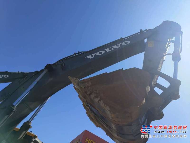 内蒙古出售转让二手8000小时2013年沃尔沃EC380DL挖掘机