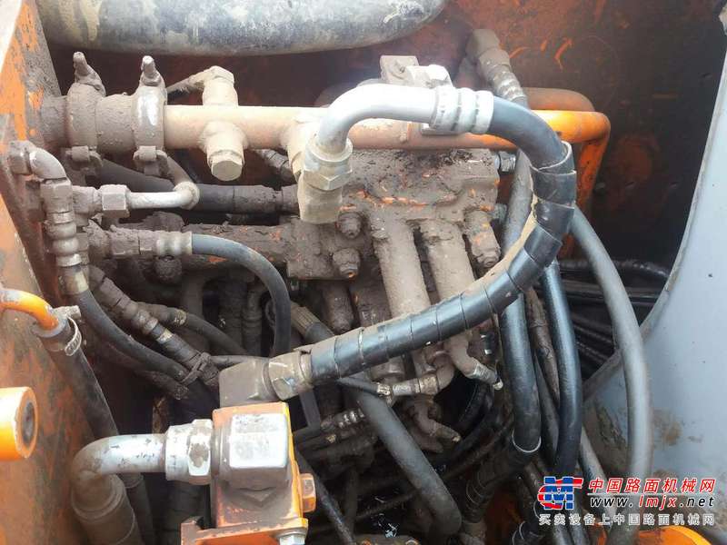 陕西出售转让二手7000小时2012年日立ZX70挖掘机