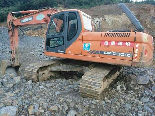 四川出售转让二手6000小时2013年斗山DX230LC挖掘机