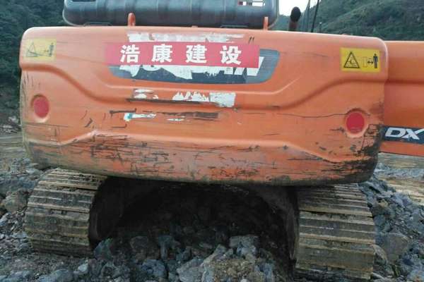 四川出售转让二手6000小时2013年斗山DX230LC挖掘机