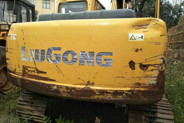 云南出售转让二手6000小时2011年柳工CLG915D挖掘机
