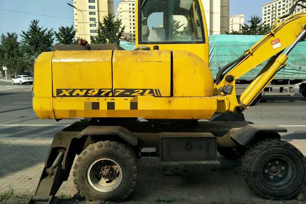 辽宁出售转让二手10000小时2009年犀牛重工轮挖XM977挖掘机