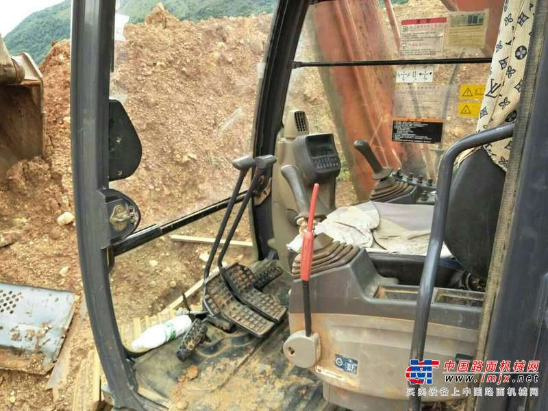 云南出售转让二手8600小时2009年日立ZX330挖掘机