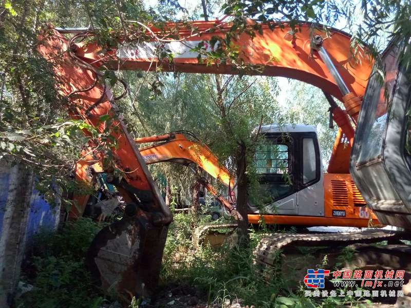 黑龙江出售转让二手10000小时2003年日立EX120挖掘机