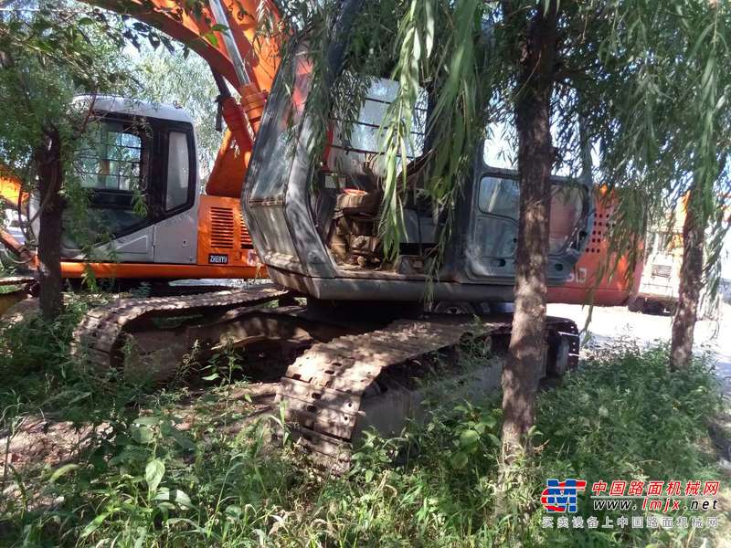 黑龙江出售转让二手10000小时2003年日立EX120挖掘机