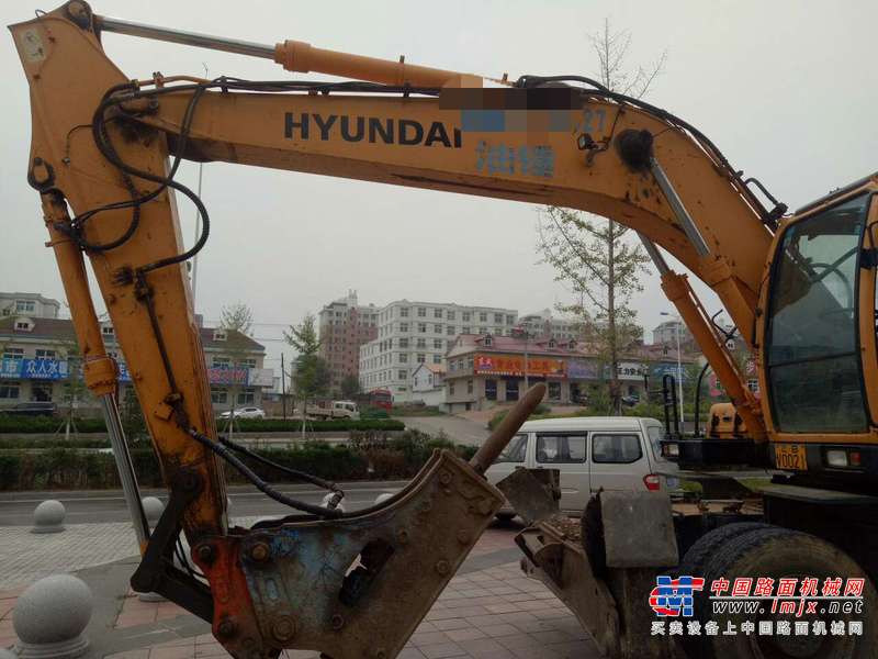 辽宁出售转让二手2000小时2010年现代轮挖R210W挖掘机
