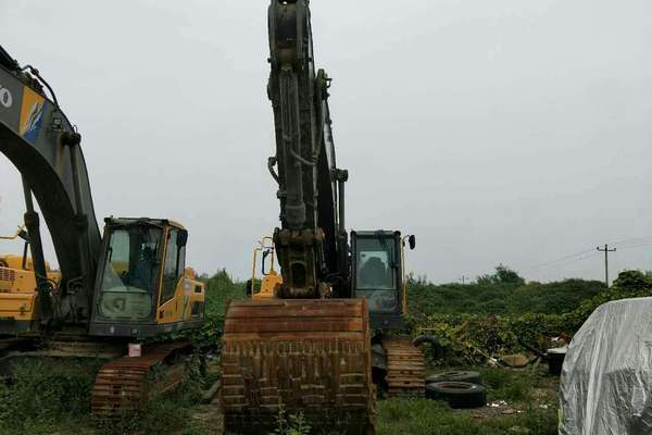 河北出售转让二手5200小时2014年沃尔沃EC380DL挖掘机