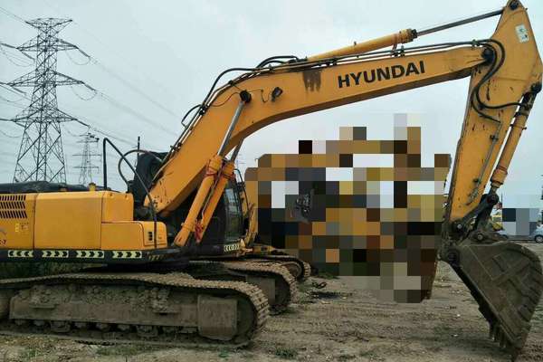 辽宁出售转让二手6000小时2011年现代R225LC挖掘机