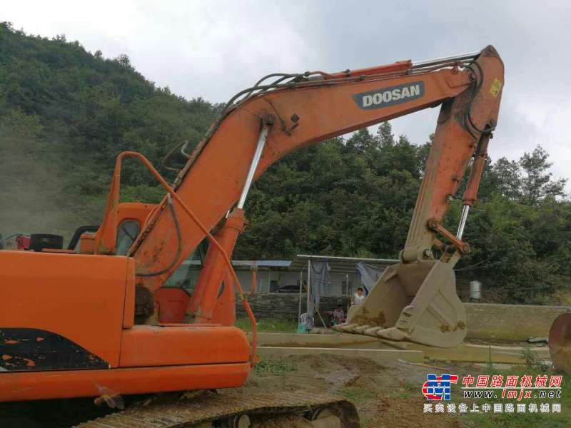 贵州出售转让二手7259小时2012年斗山DH225LC挖掘机
