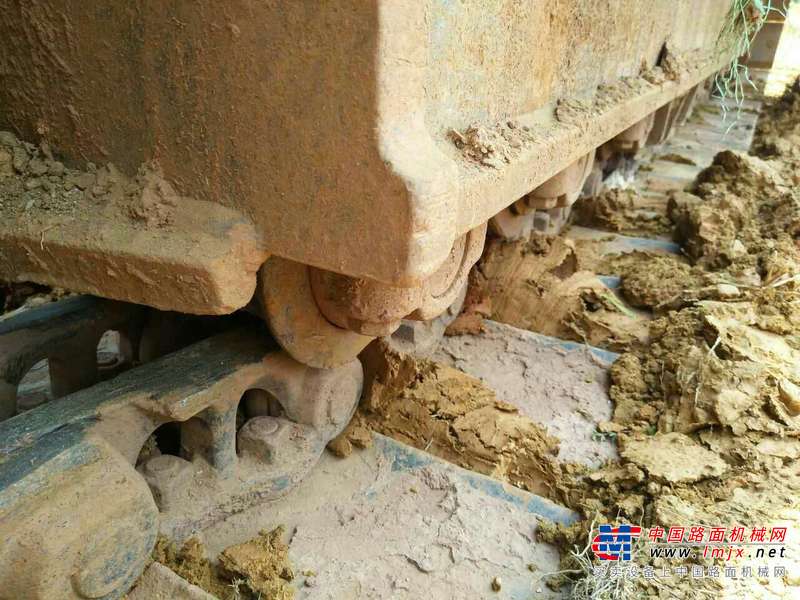 江西出售转让二手8000小时2010年徐工XE215C挖掘机