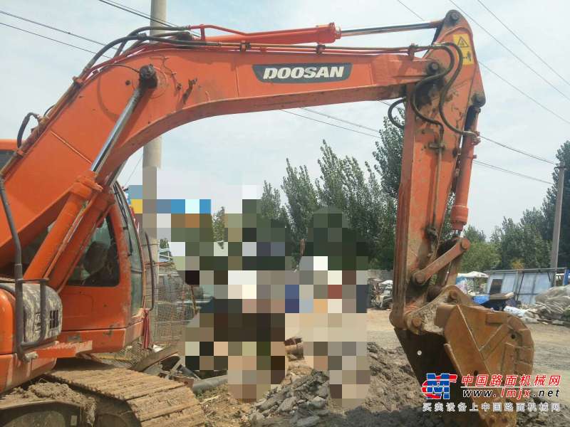 山东出售转让二手3700小时2014年斗山DX120挖掘机