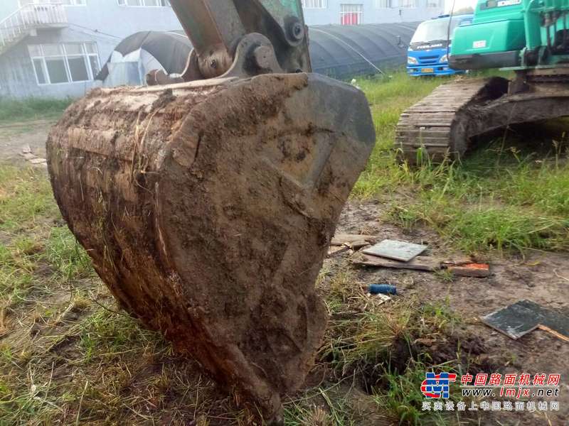 黑龙江出售转让二手8000小时2009年神钢SK260LC挖掘机