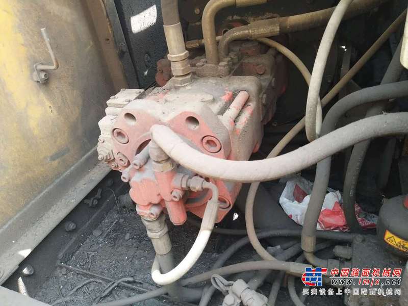 吉林出售转让二手16000小时2004年沃尔沃EC210BLC挖掘机