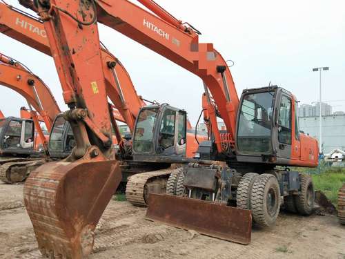 山西出售转让二手6000小时2007年日立ZX180W挖掘机