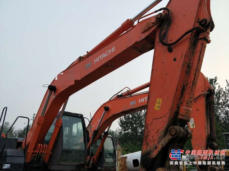 山西出售转让二手6000小时2007年日立ZX180W挖掘机