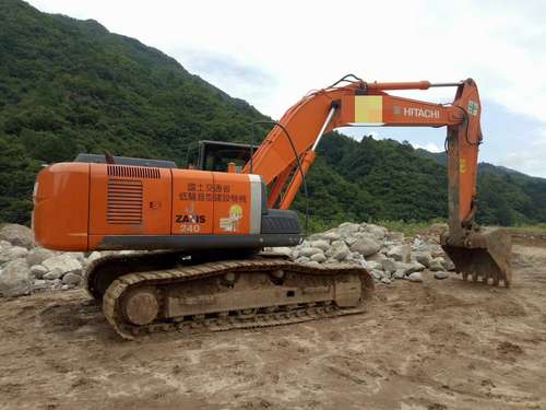陕西出售转让二手4500小时2013年日立ZX240挖掘机