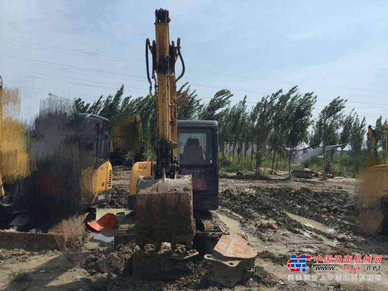 黑龙江出售转让二手8000小时2011年柳工CLG906C挖掘机