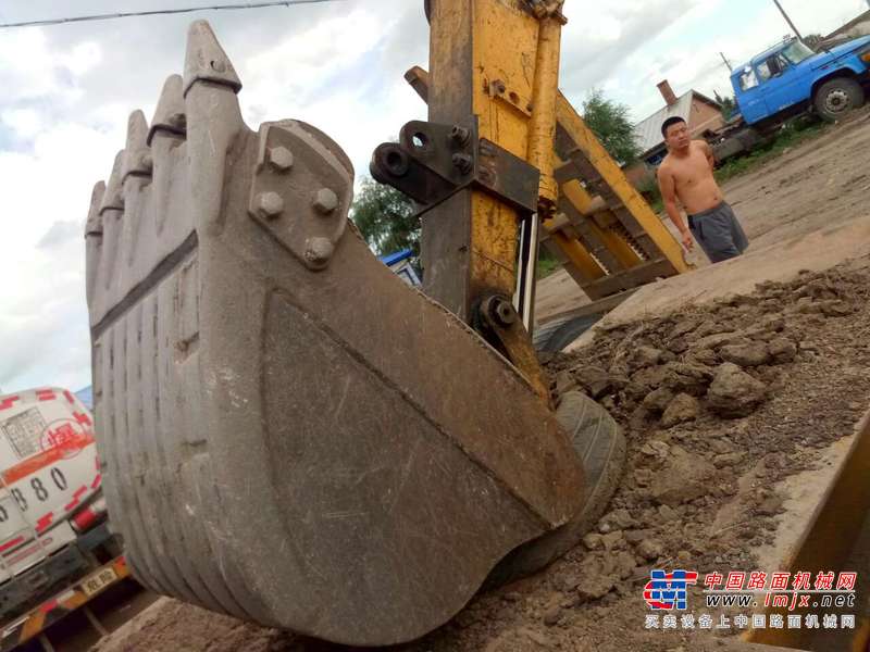黑龙江出售转让二手12000小时2011年玉柴YC85挖掘机