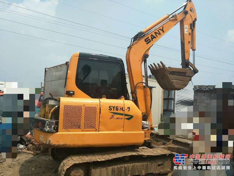 山东出售转让二手9000小时2011年龙工LG6065挖掘机