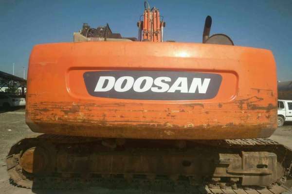内蒙古出售转让二手12000小时2009年斗山DH300挖掘机