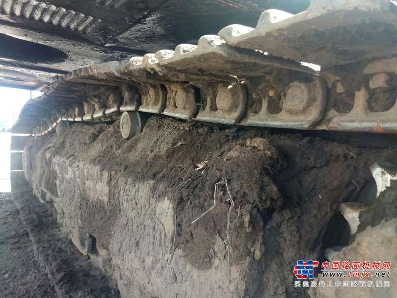黑龙江出售转让二手25000小时2003年日立EX200挖掘机