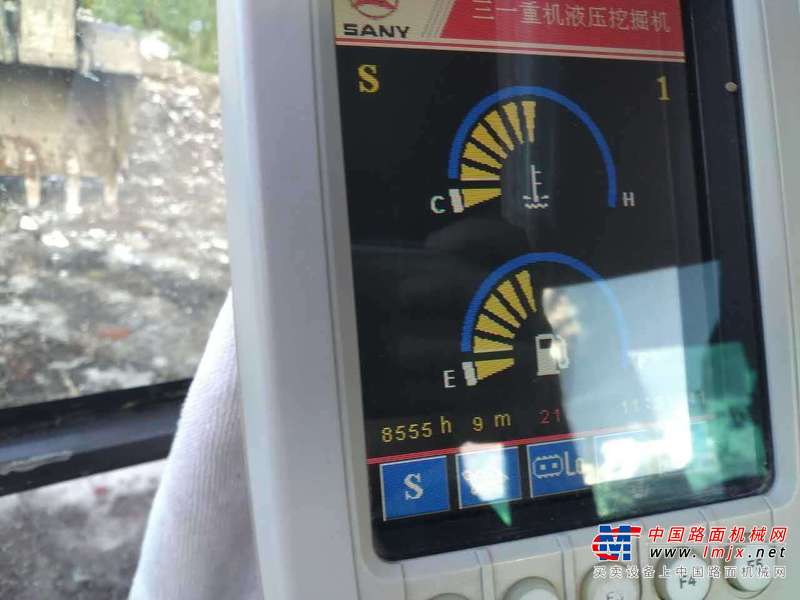 吉林出售转让二手8500小时2010年三一重工SY215C8挖掘机