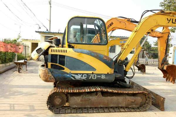 山东出售转让二手7600小时2010年玉柴YC60挖掘机