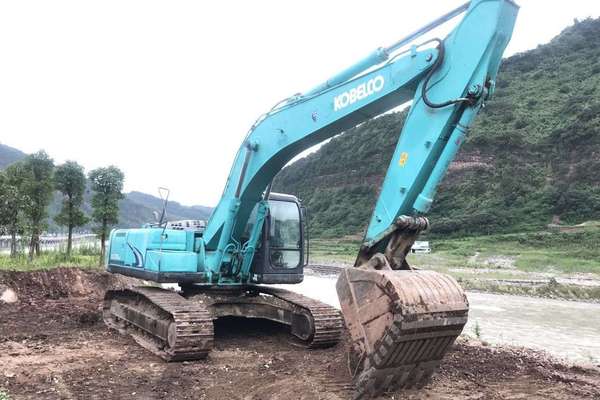 四川出售转让二手7338小时2011年神钢SK260LC挖掘机
