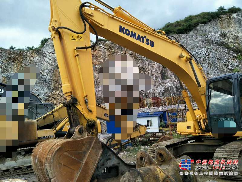 贵州出售转让二手6100小时2010年柳工CLG225挖掘机