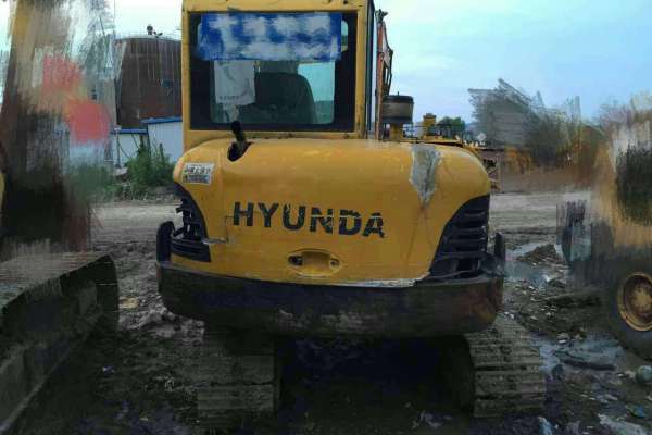 黑龙江出售转让二手9000小时2009年现代R60挖掘机