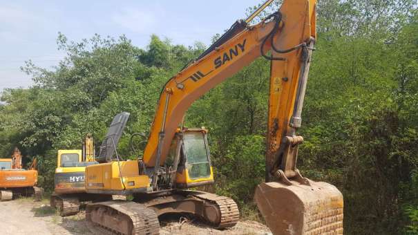 重庆出售转让二手9335小时2011年三一重工SY215C挖掘机