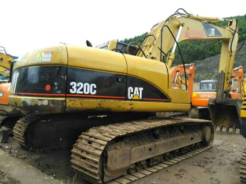 云南出售转让二手15000小时2004年卡特彼勒320C挖掘机