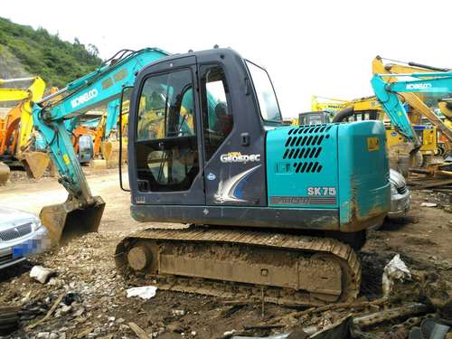 云南出售转让二手7800小时2012年神钢SK75挖掘机