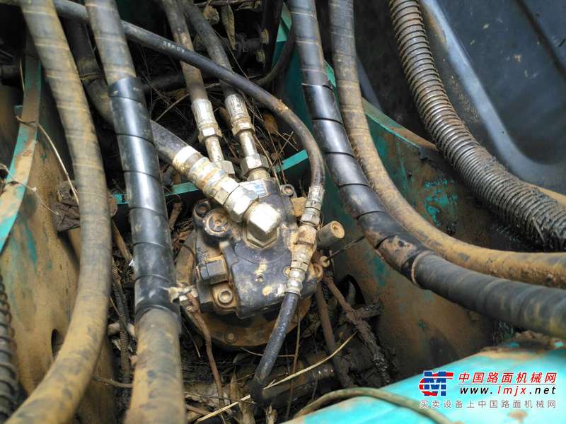 云南出售转让二手7800小时2012年神钢SK75挖掘机