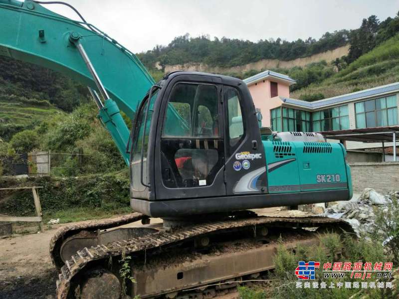 云南出售转让二手7543小时2010年神钢SK210LC挖掘机