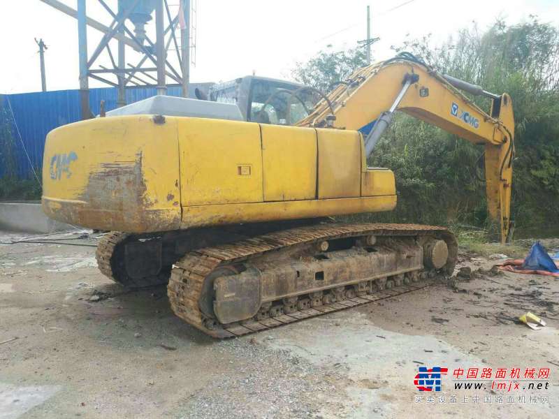 云南出售转让二手6256小时2011年徐工XE230C挖掘机
