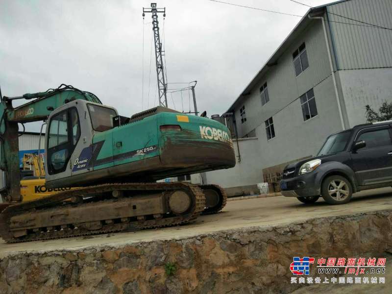 云南出售转让二手9618小时2005年神钢SK250挖掘机
