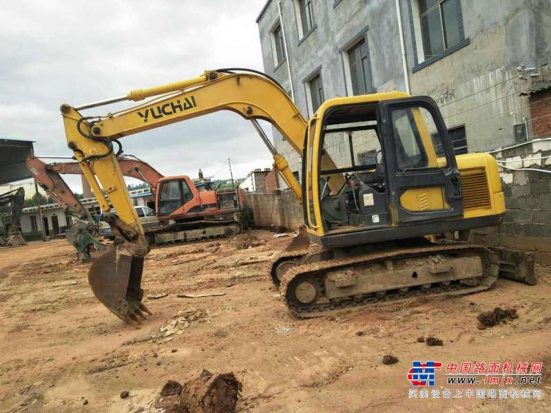 云南出售转让二手8000小时2008年玉柴YC85挖掘机