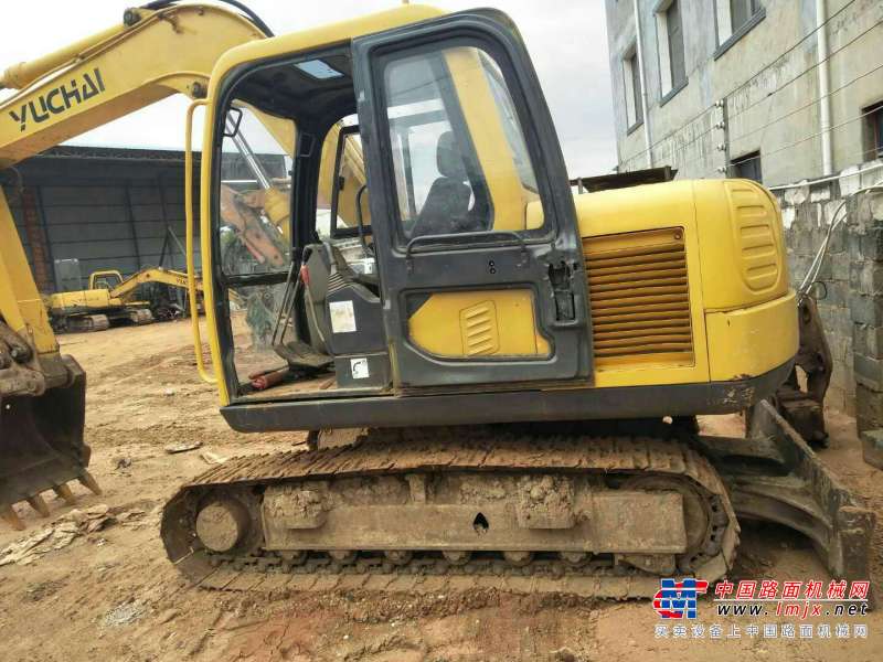 云南出售转让二手8000小时2008年玉柴YC85挖掘机
