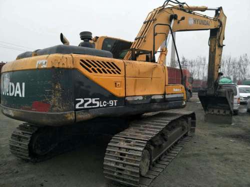 山西出售转让二手7000小时2010年现代R225LC挖掘机