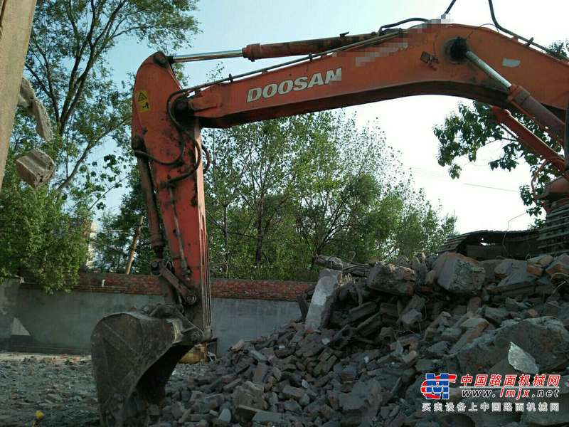 陕西出售转让二手5000小时2010年斗山DH220LC挖掘机
