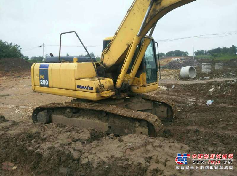 安徽出售转让二手12000小时2008年小松PC200挖掘机
